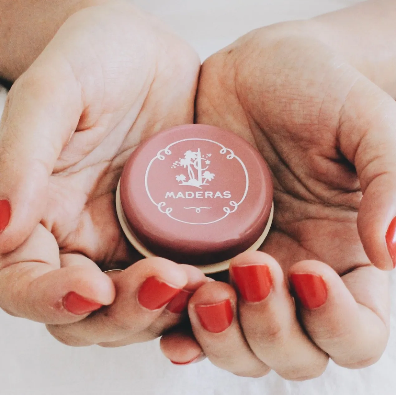 Blush Compact Mini – Maderas de Oriente
