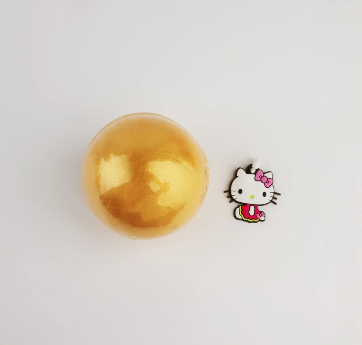 Bombe de Bain Effervescente et Moussante Hello Kitty