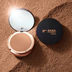 Bye Bye Pores Bronzer Poudre Bronzante et Minimisante