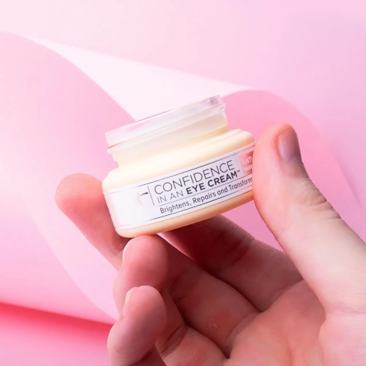 Confidence Crème Contour des Yeux Anti-Âge