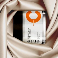 Crème Illuminatrice et Liftante à la Vitamine C