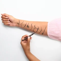 Eyeliner Feutre Longue Tenue