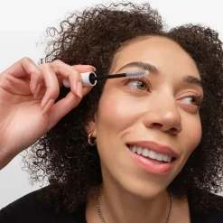 Gel fixateur recourbant pour les cils