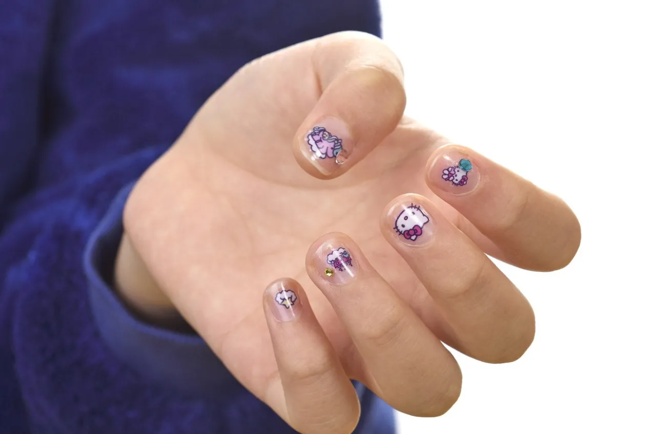 Hello Kitty Stickers et Strass pour Décoration d'Ongles