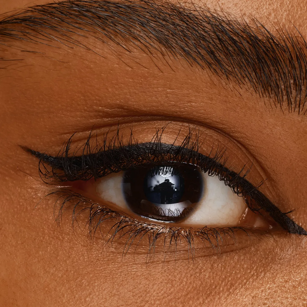 It's Easy Eyeliner