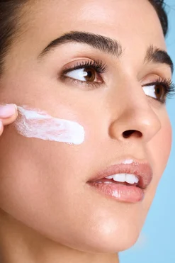 Lait Nettoyant Anti-Âge Visage et Yeux
