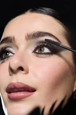 Mascara Cabaret Légende Noir