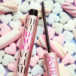 Mascara First Reaction Volume
