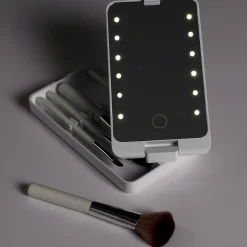 Miroir LED avec pinceaux