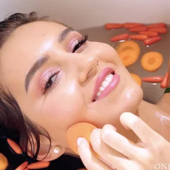 Éponge de maquillage au poudre naturelle de carotte
