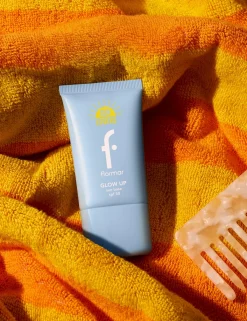 Primer illuminateur SPF50 pour un teint éclatant et protégé