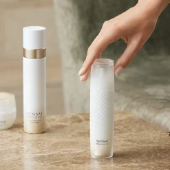 Sensai Essence Day Veil SPF30 Anti-Âge