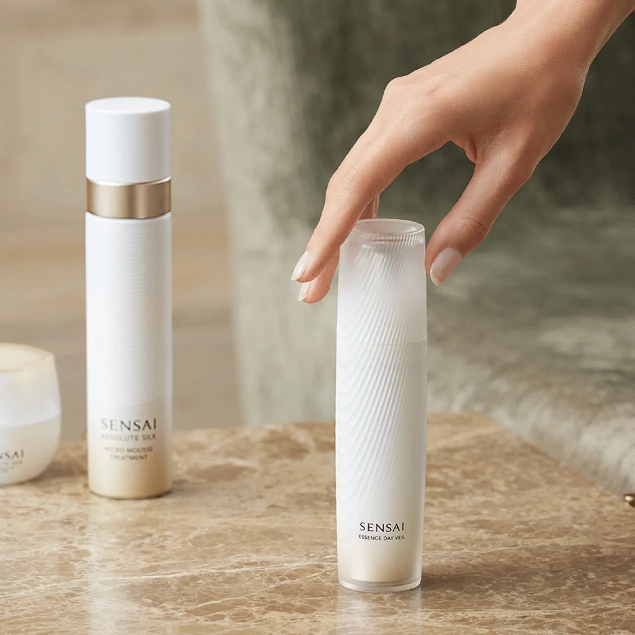 Sensai Essence Day Veil SPF30 Anti-Âge