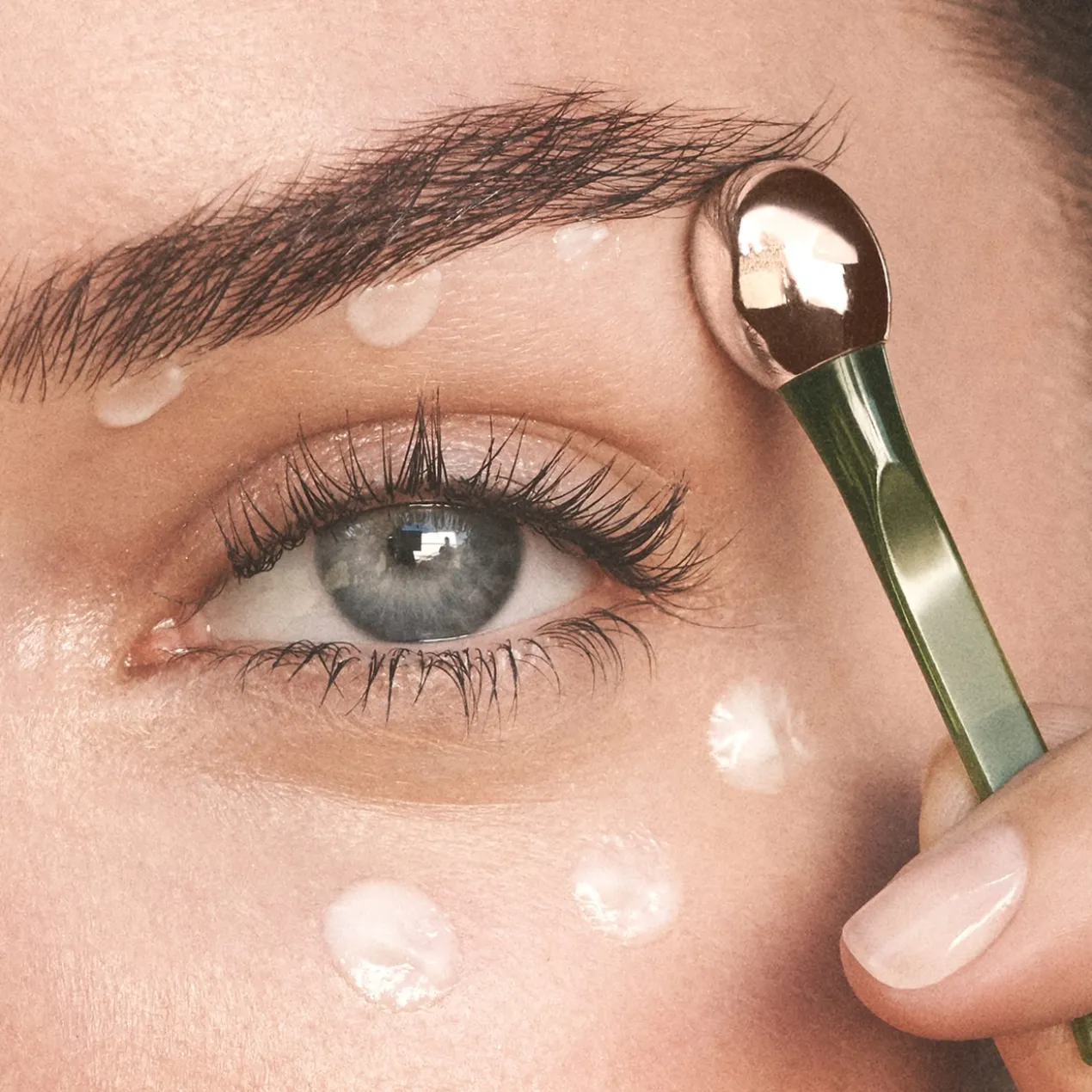 The Eye Concentrate Contour des Yeux Anti-Âge