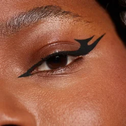 The 24H Pen Eyeliner