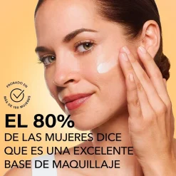 Vitamin C Brighten & Glow Fluide Hydratant Primer 3 en 1 SPF50+
